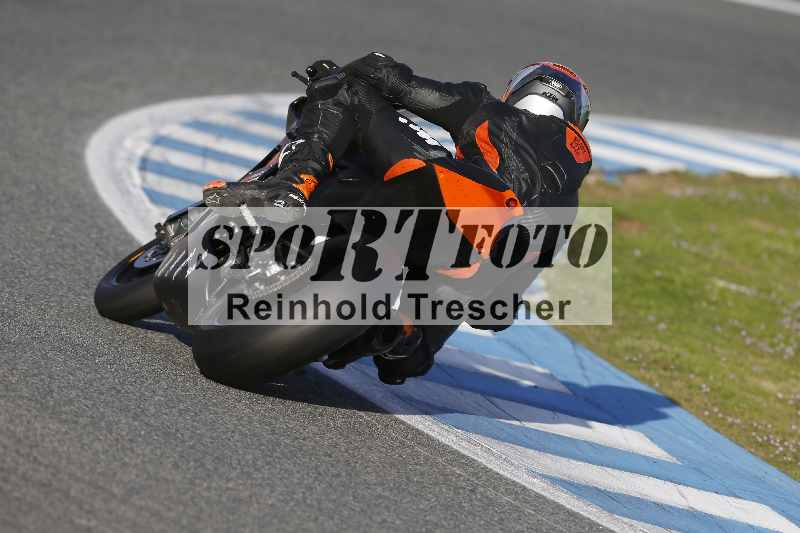 Archiv-2025/01 24.-27.01.2025 Moto Center Thun Jerez/rot-red/backside